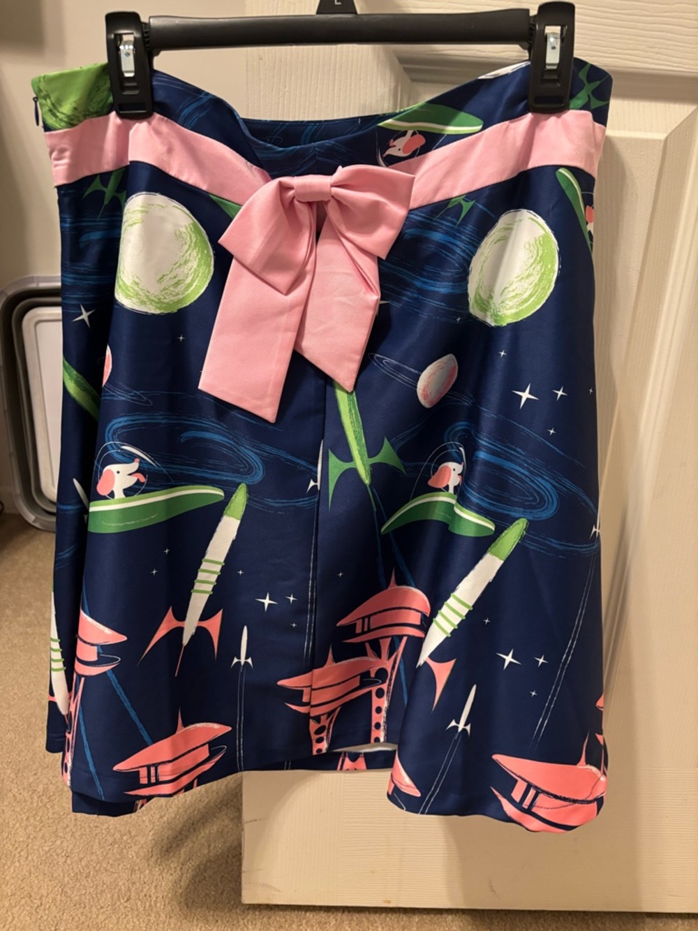 Lindy Bop Retro Space Dog A-Line Skirt with Pink Bow - Picture 5 of 7